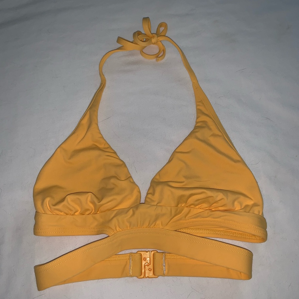 Yellow swimsuit☀️